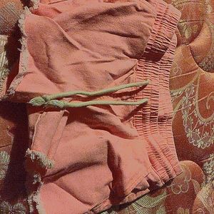No boundaries shorts small 3-5 pink